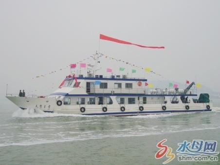長(zhǎng)島海上游船只又添新成員 天資游船抵島