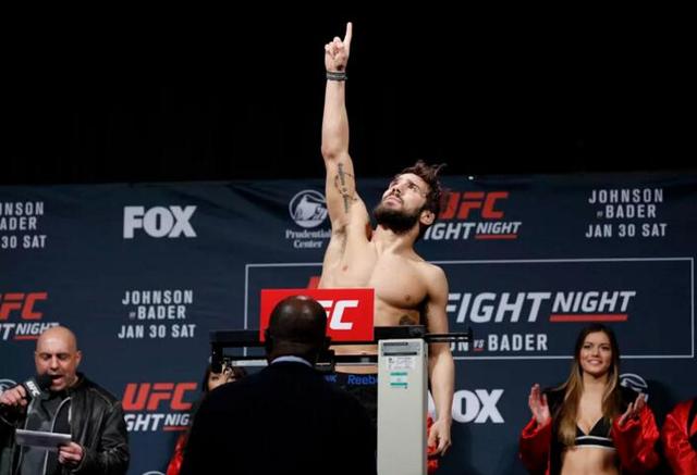 里維拉VS阿爾梅達敲定 7月底長島直面交鋒對決