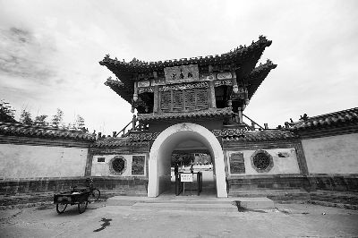 山東廟島顯應(yīng)宮，北洋海軍船模曾被放置在此處媽祖神像前，祈求得到海神庇護(hù)