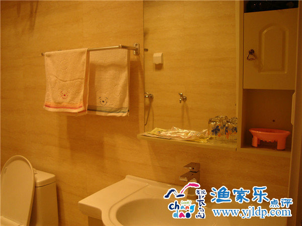 21長(zhǎng)島小謝觀海公寓海景標(biāo)間衛(wèi)生間